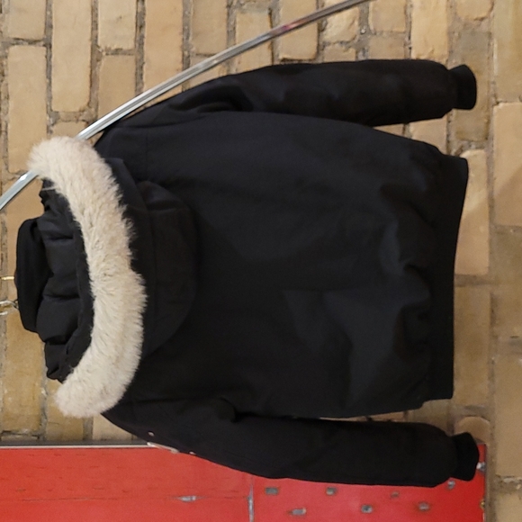 Moose Knuckles bomber jacket, size youth L or women's XS/S, black - Picture 2 of 11